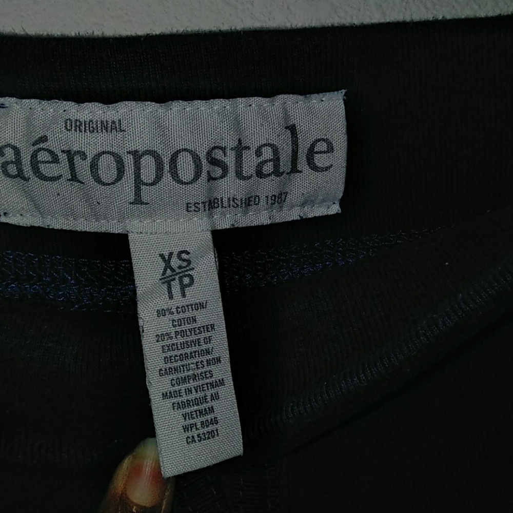 Shorts - Picture 2 of 3